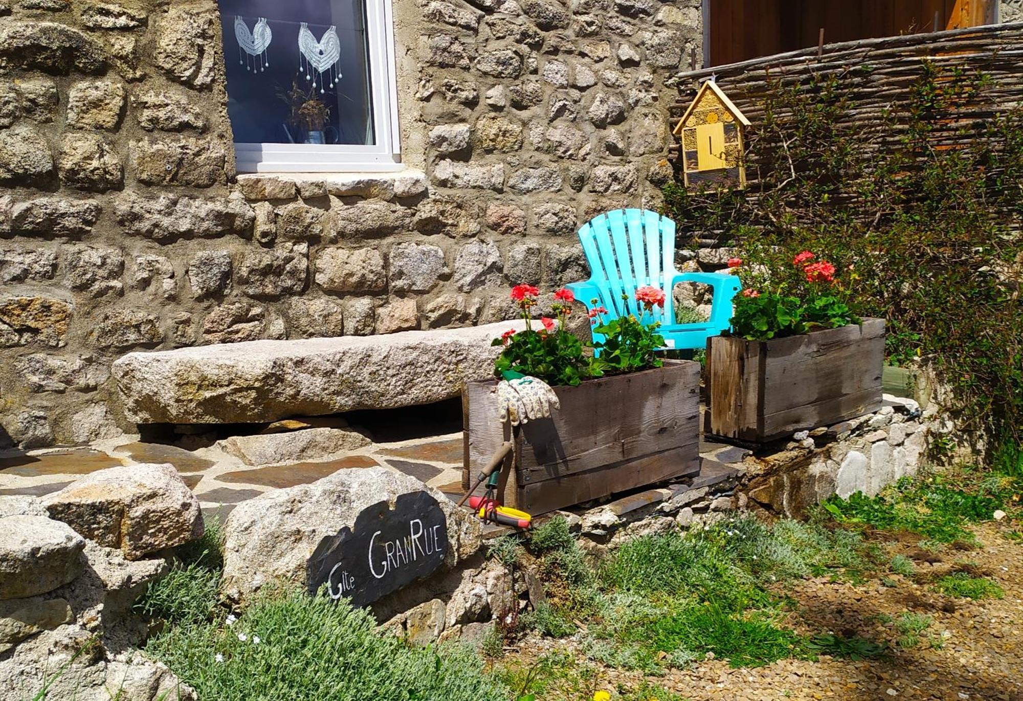 Gites La Boletiere Saint-Étienne-du-Valdonnez Oda fotoğraf